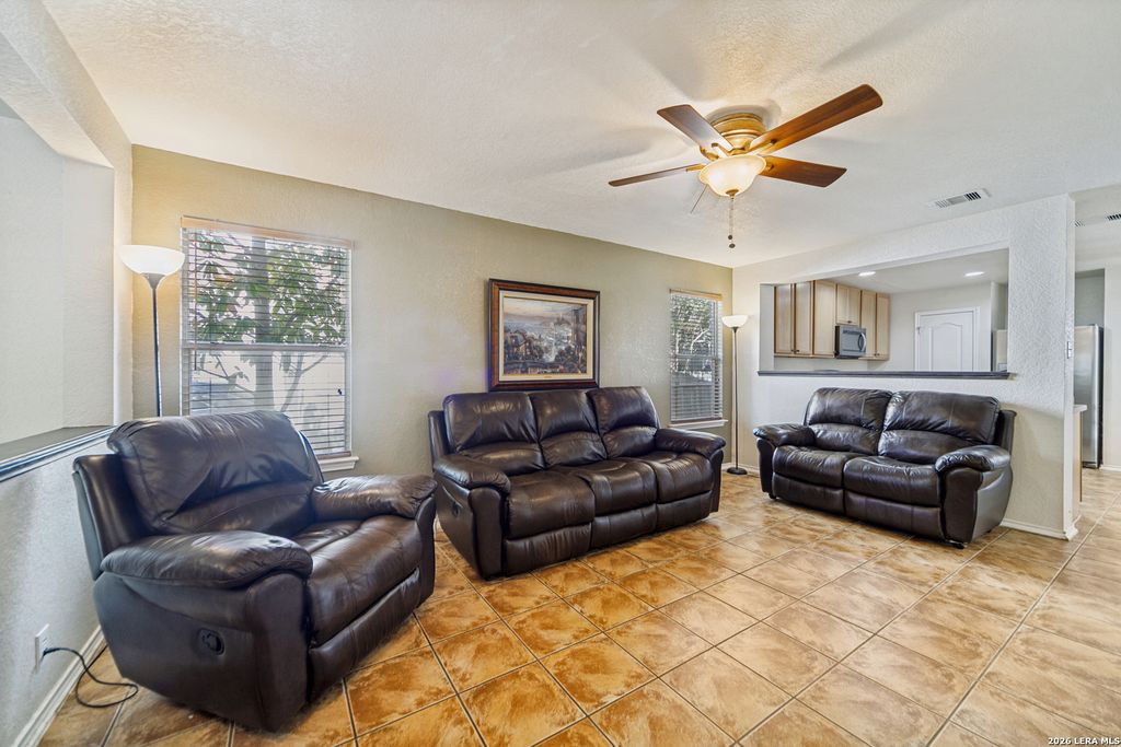Photo of 127 Hampton Bend, Boerne, TX 78006 (MLS # 1956541)