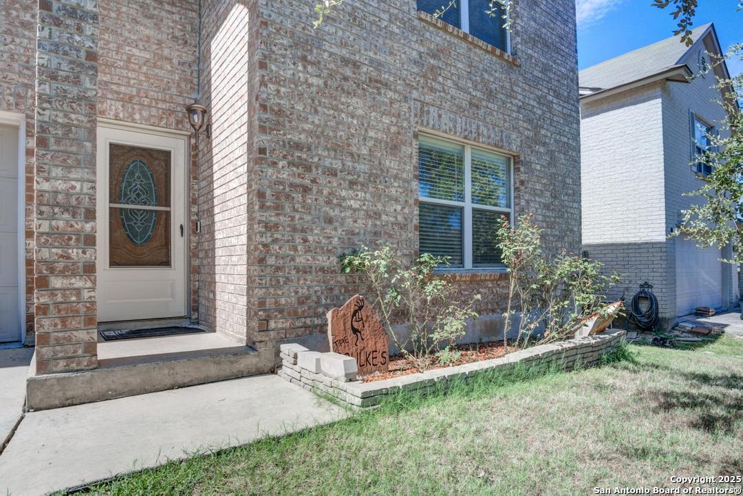 10434 Manor