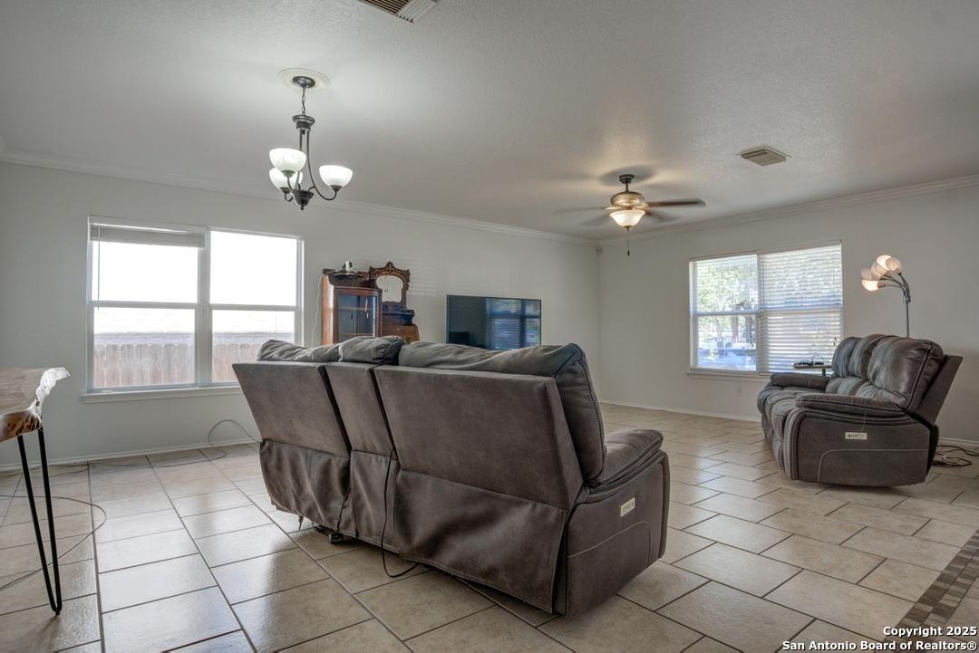 10434 Manor