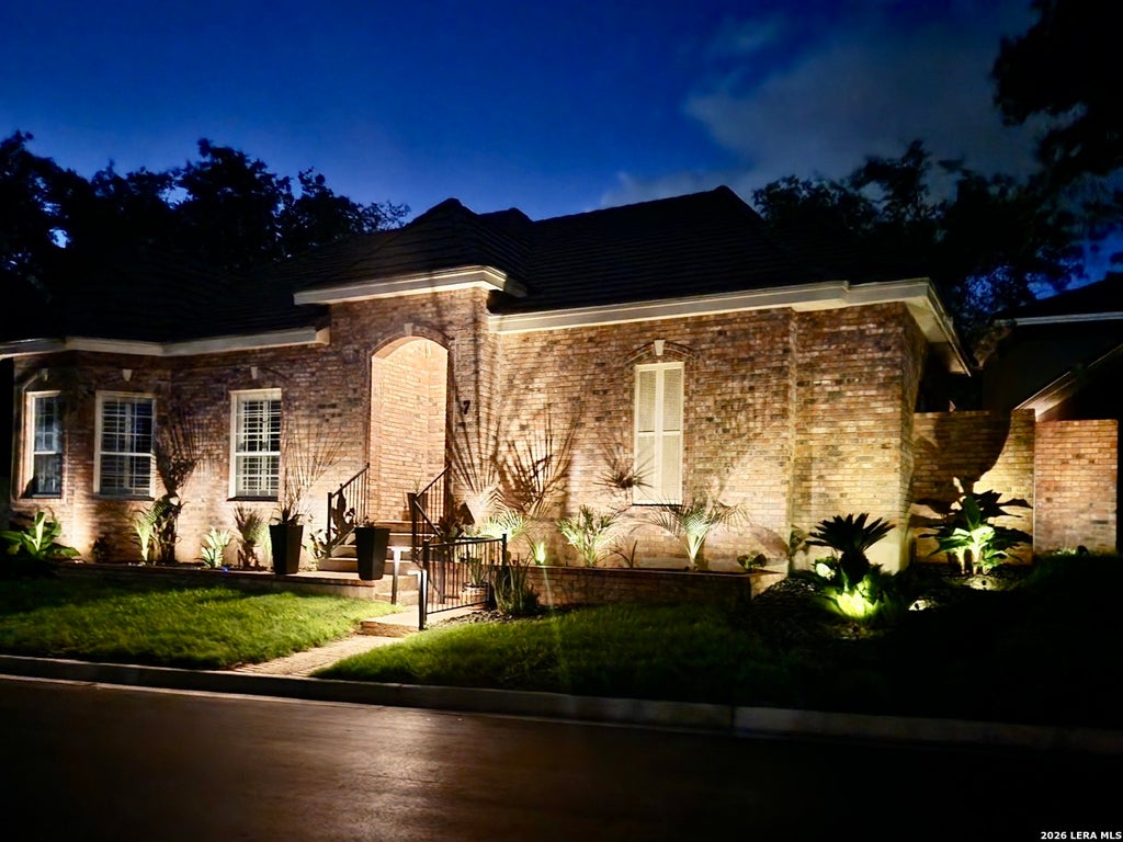 Photo of 7 Westcourt Lane, San Antonio, TX 78257 (MLS # 2021041)