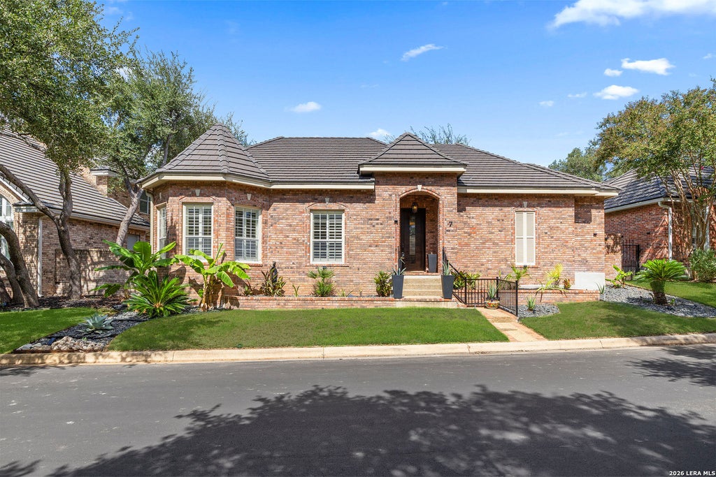 Photo of 7 Westcourt Lane, San Antonio, TX 78257 (MLS # 2021041)