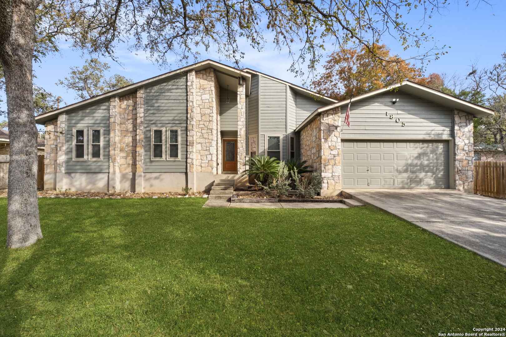 1805 POPPY PEAK ST