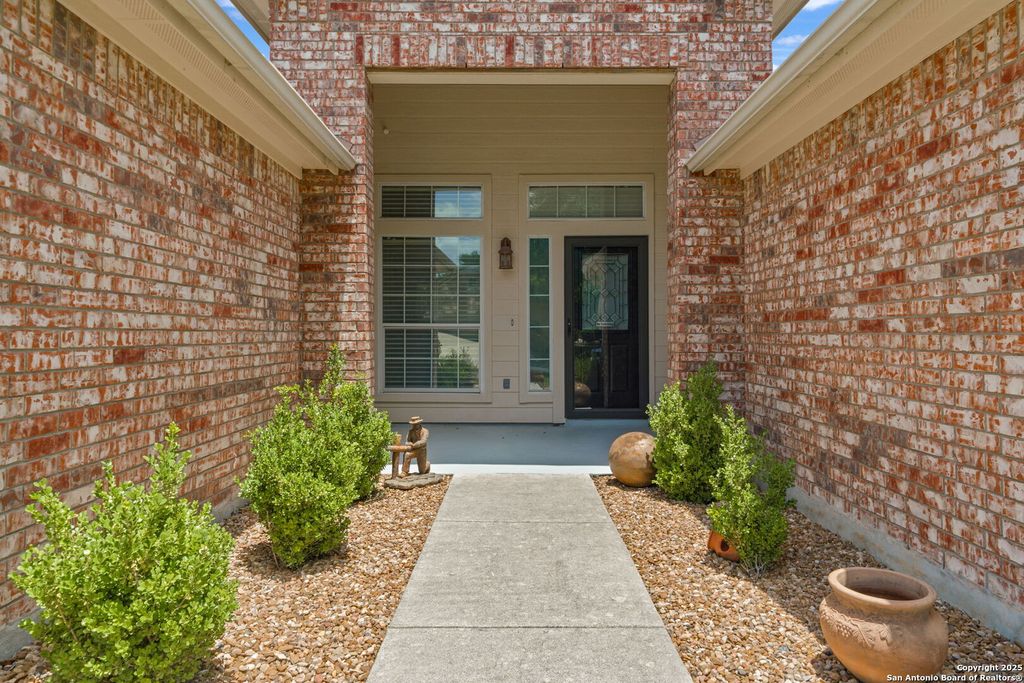 Photo of 121 Royal Troon, Cibolo, TX 78108 (MLS # 1878310)