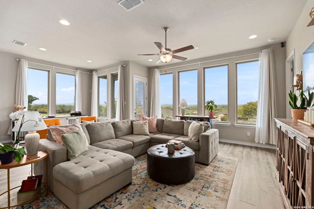 Photo of 102 Ocotillo, Boerne, TX 78006 (MLS # 1954079)