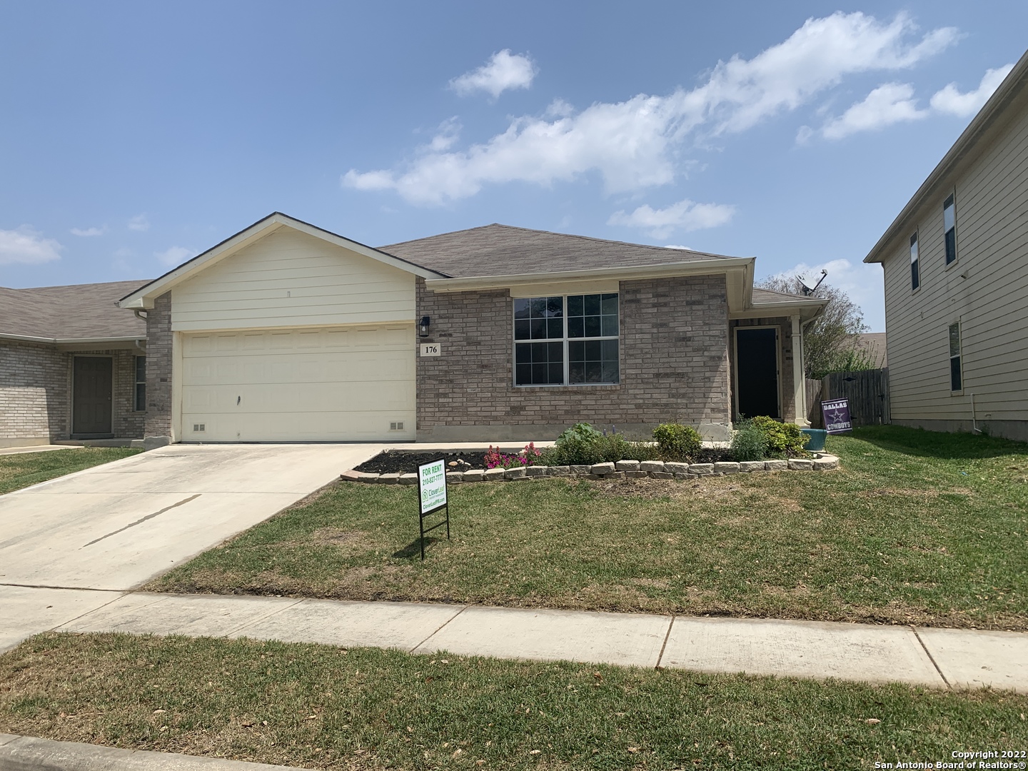 Photo 1 of 30 — 176 CORRAL FENCE, Cibolo, TX 78108