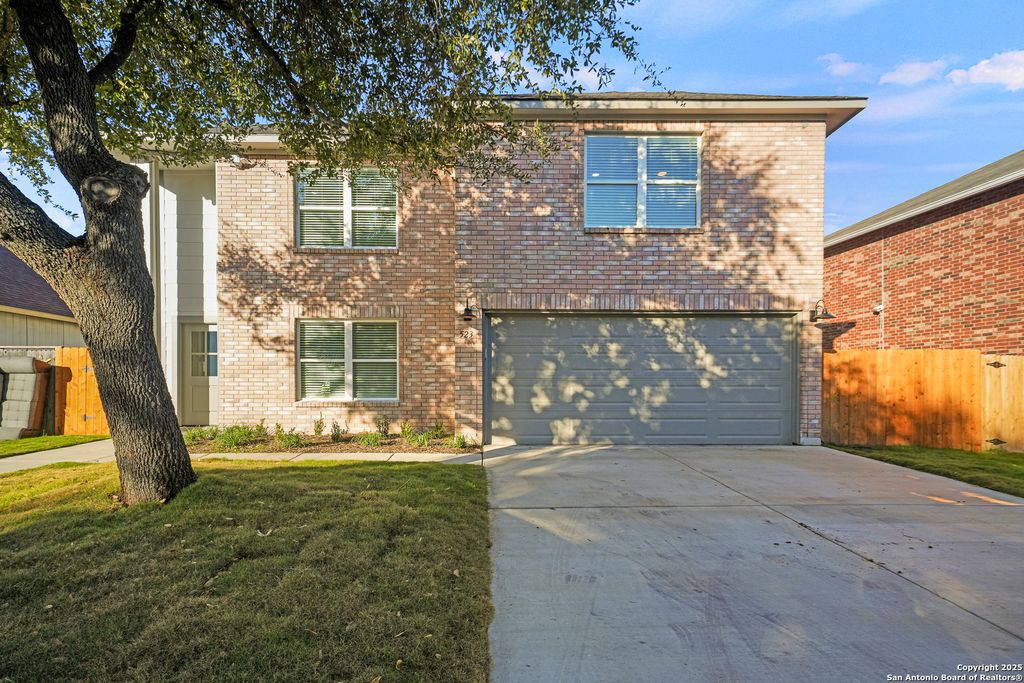 Photo of 523 Las Puertas, San Antonio, TX 78245 (MLS # 1928265)