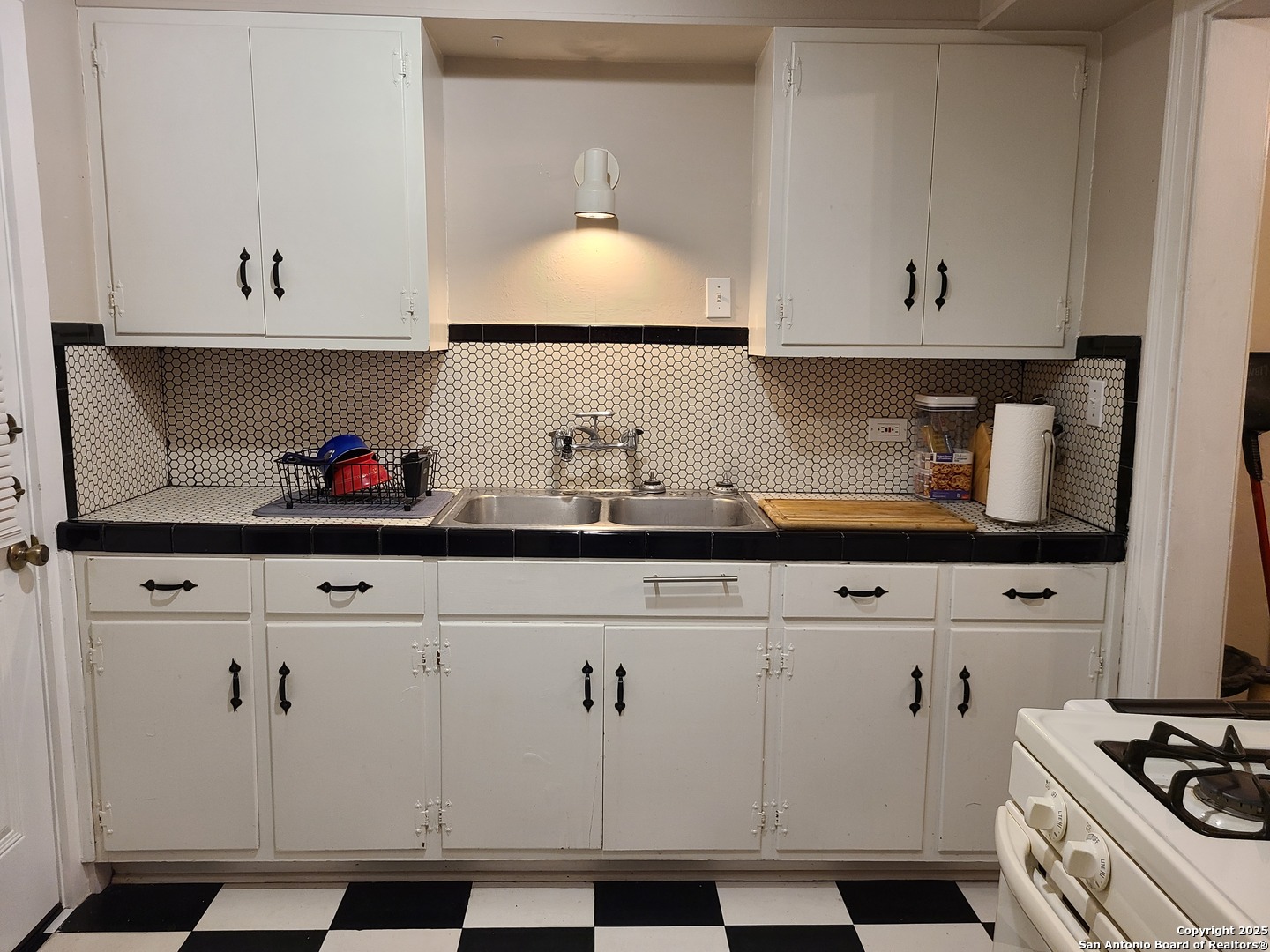335 E Rosewood 3