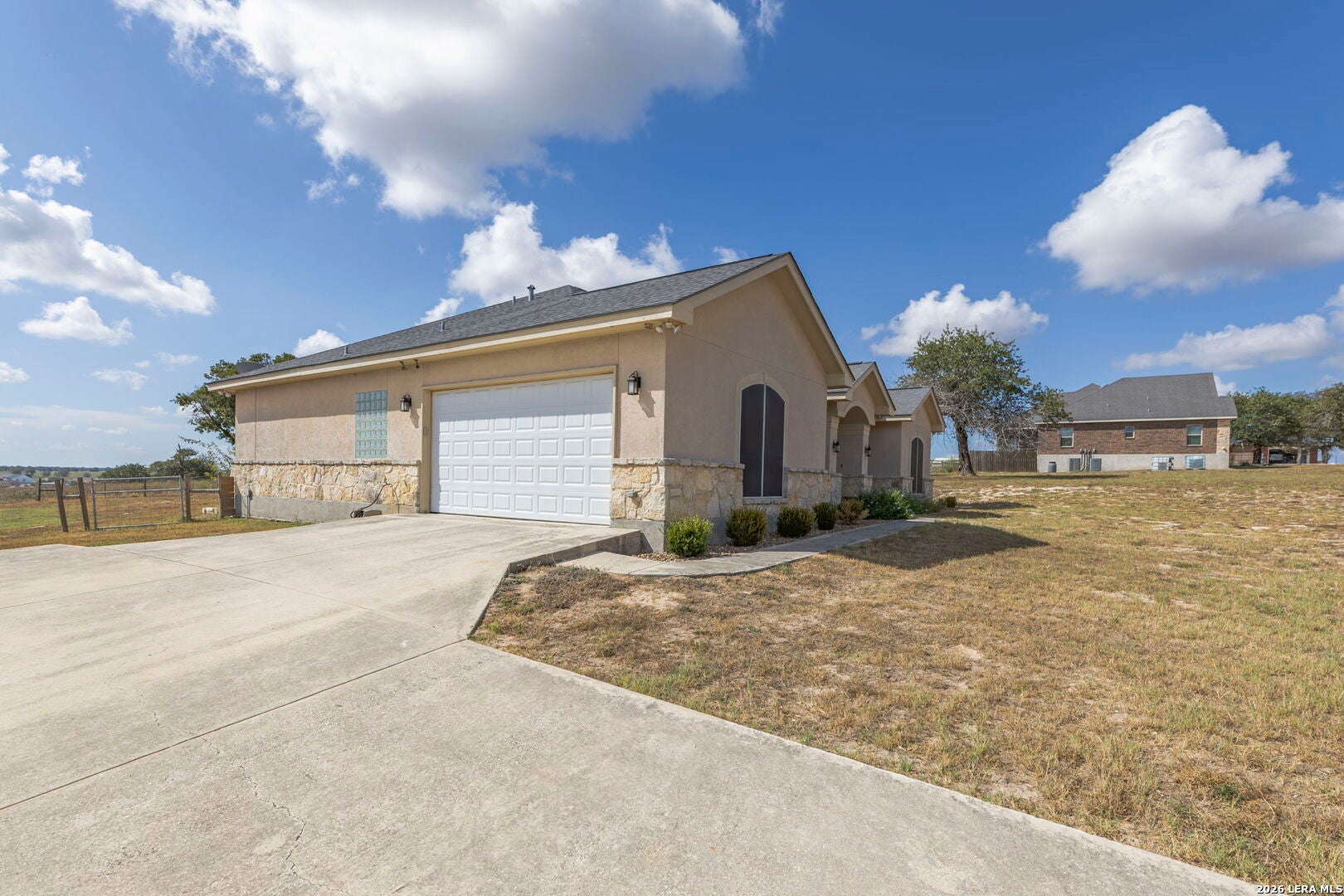 708 Lake Valley Dr