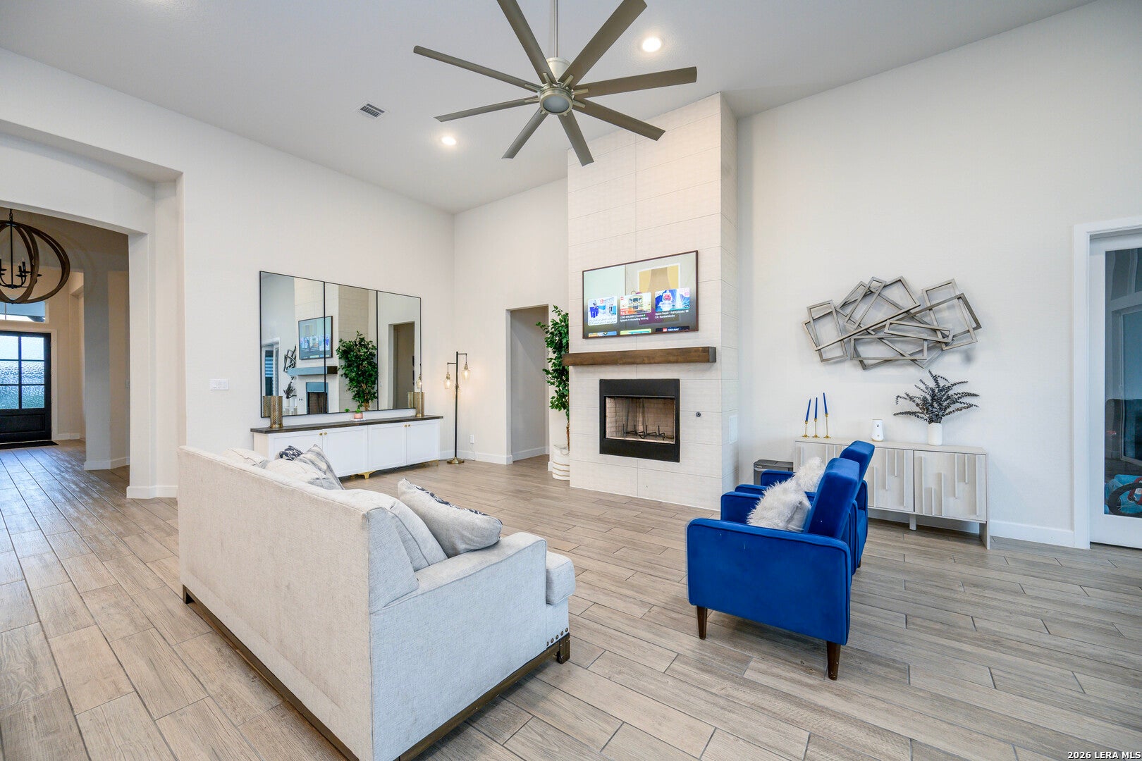 1306 DECANTER DR
