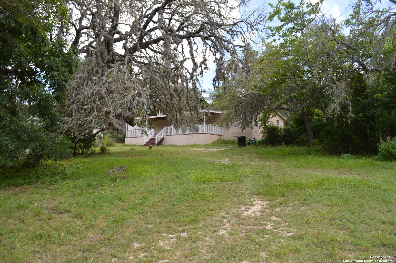 438 Private Road 180
