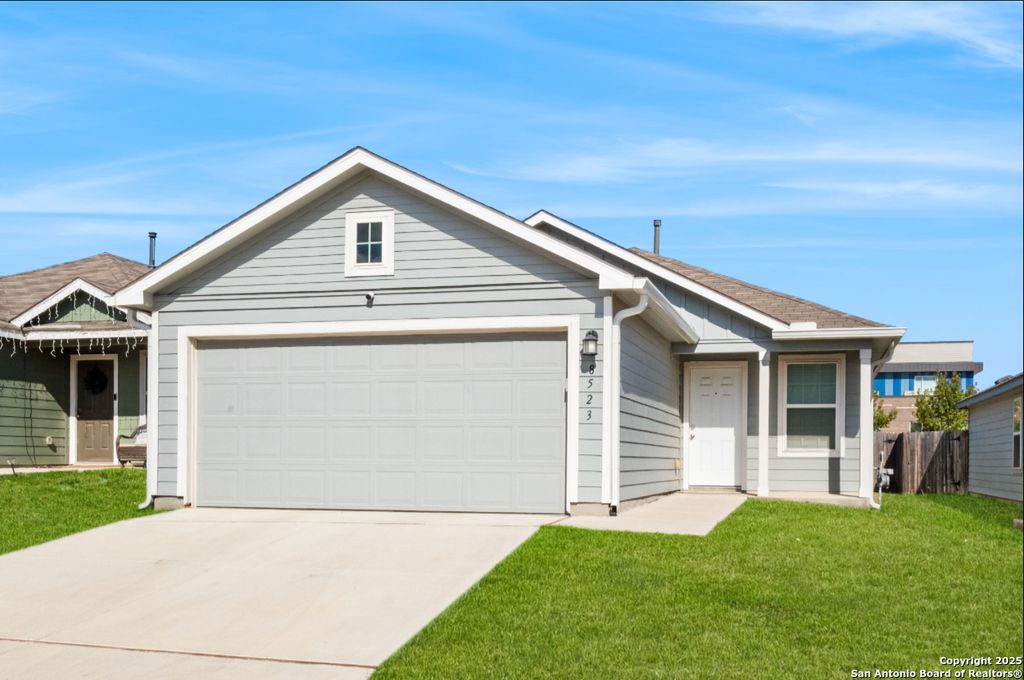 Photo of 8523 W Western Tanager, San Antonio, TX 78245 (MLS # 1923345)