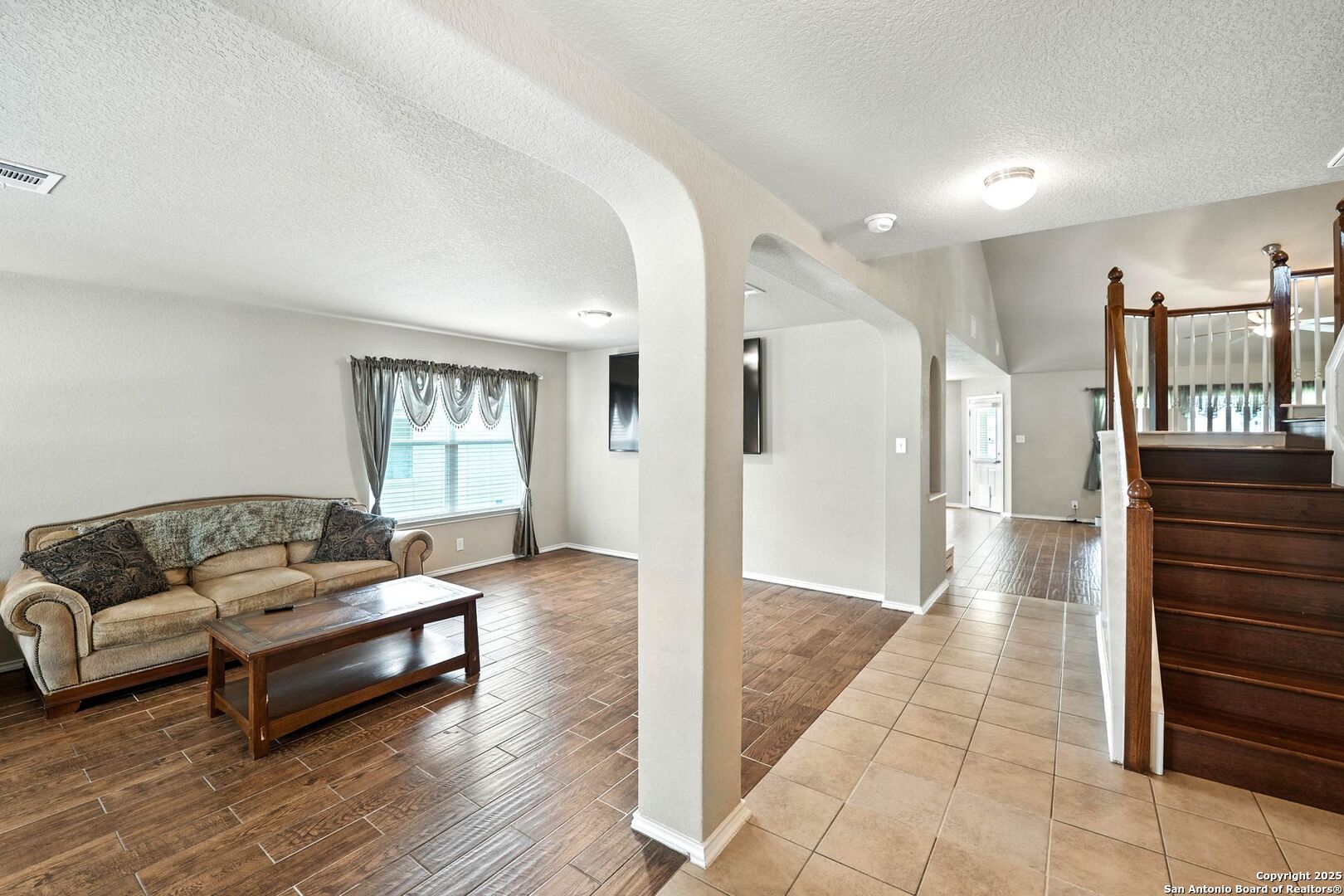 5827 Garnet Caverns