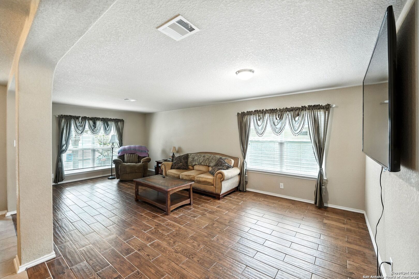 5827 Garnet Caverns