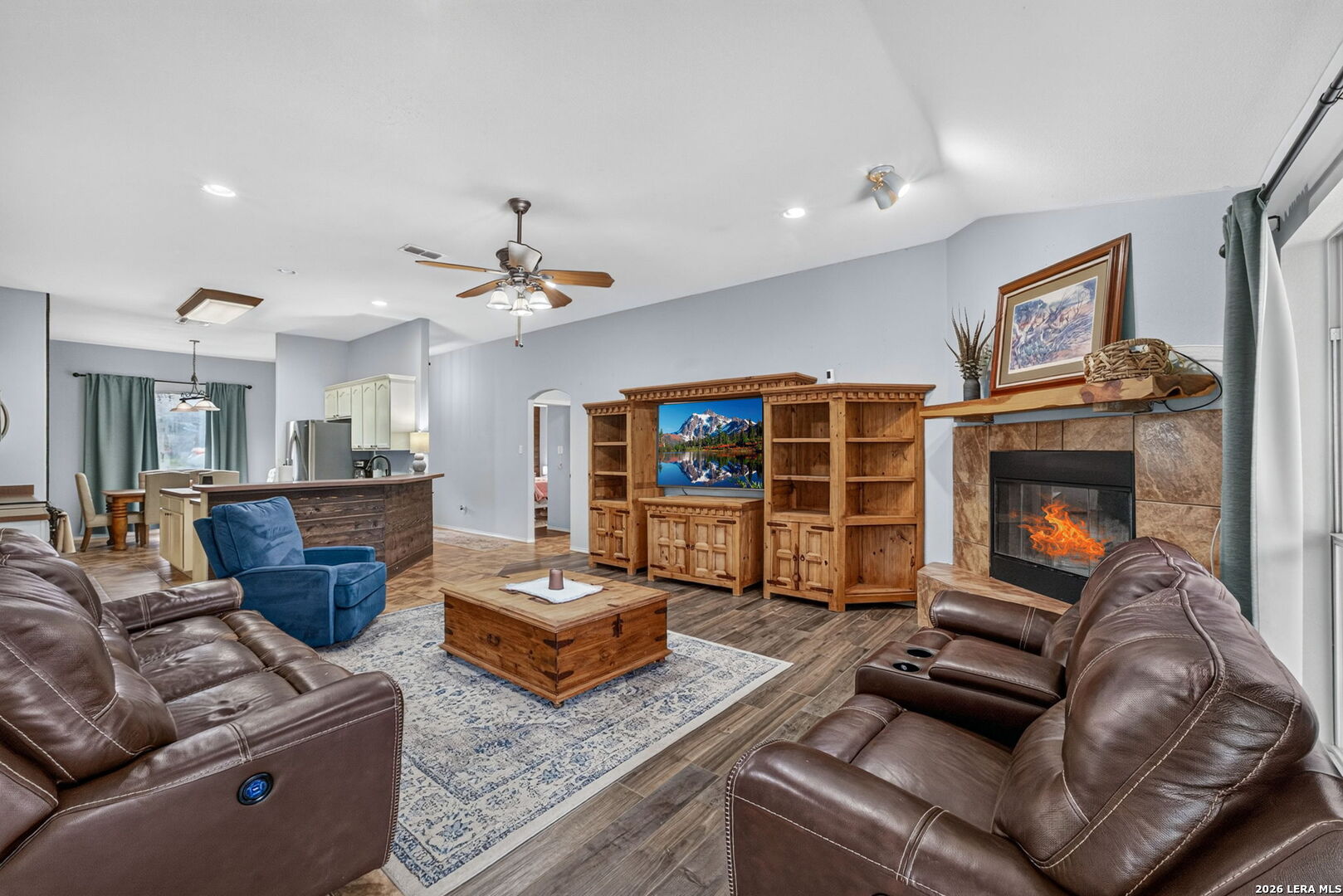 1380 Meadowlark
