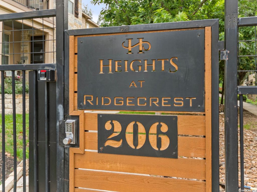 Photo of 206 Ridgecrest Drive #16, San Antonio, TX 78209 (MLS # 1959560)