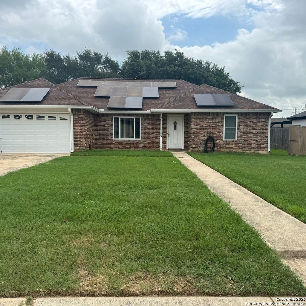 Photo of 103 Windcrest, Floresville, TX 78114 (MLS # 1882962)