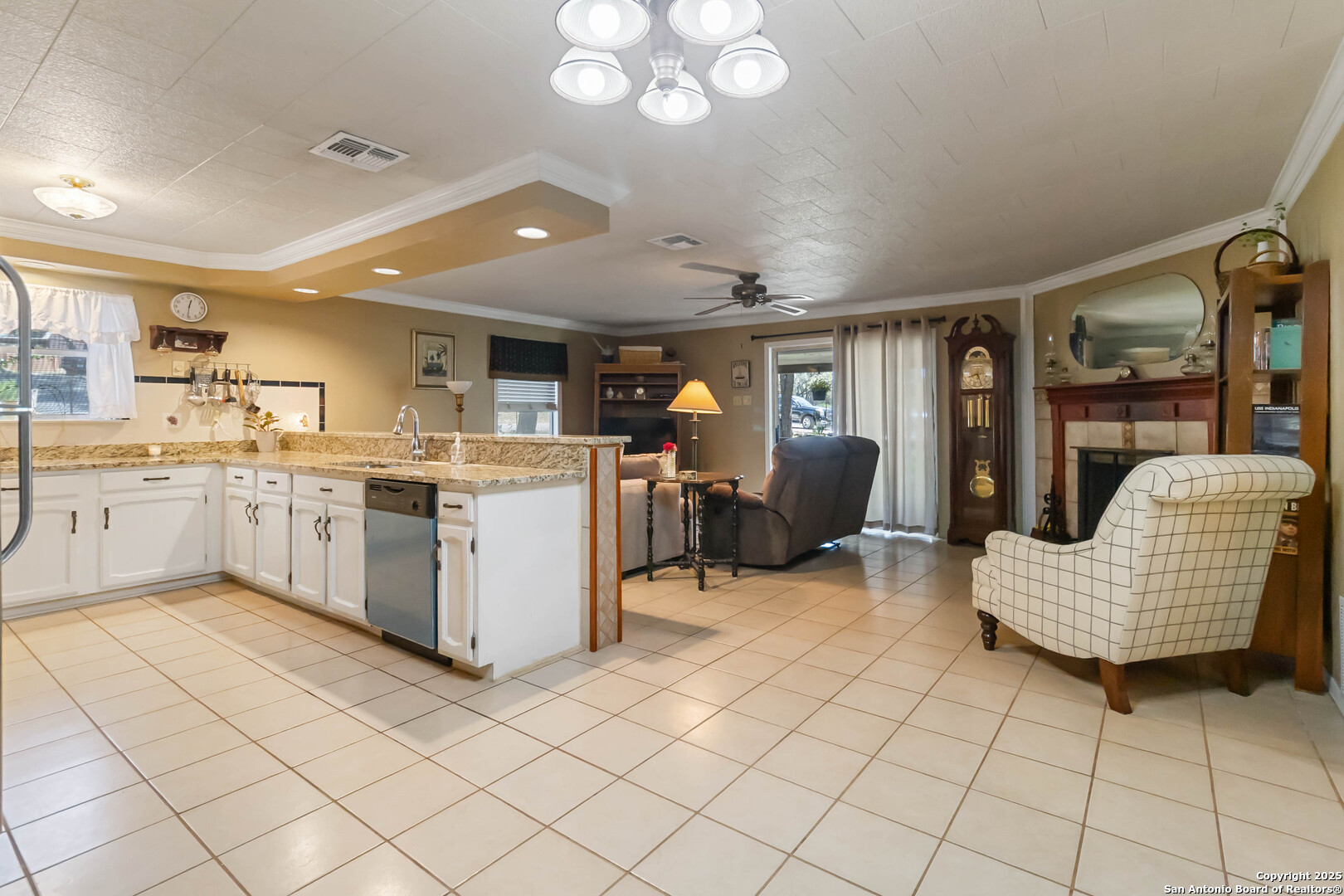 1588 Westview Court