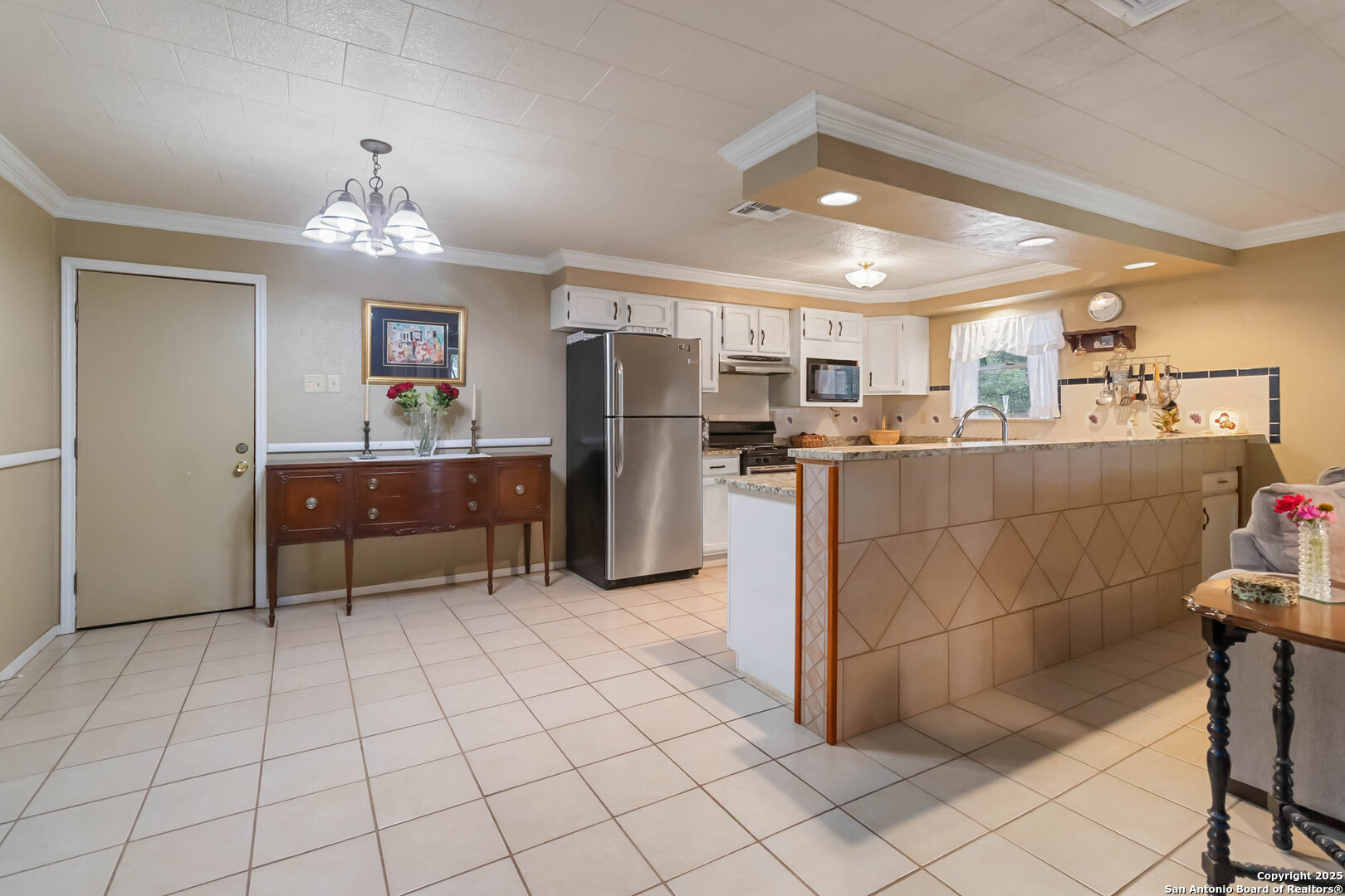 1588 Westview Court