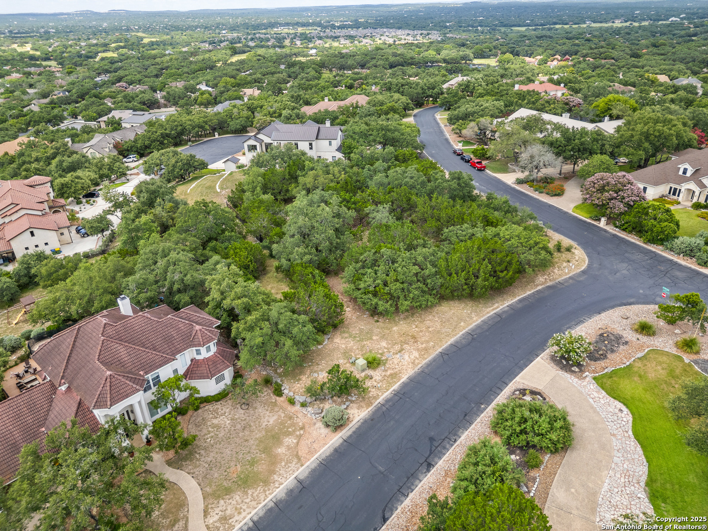 8007 Windermere