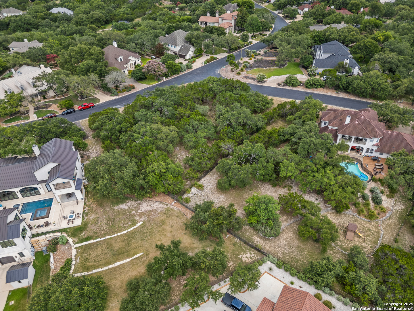 8007 Windermere