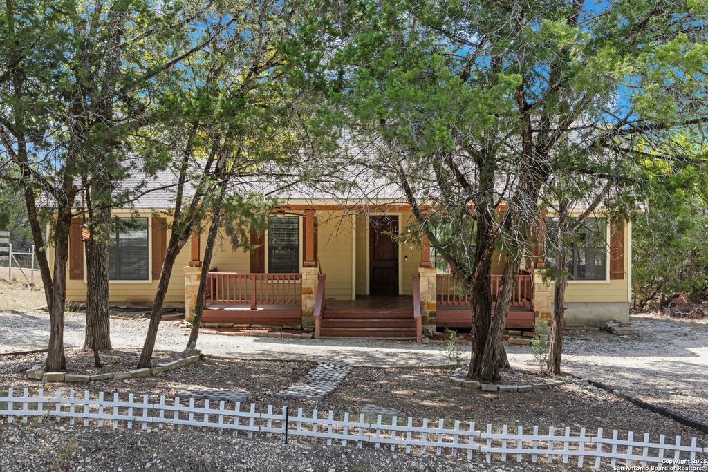 Photo of 2015 Rocky Ridge, Canyon Lake, TX 78133 (MLS # 1913831)