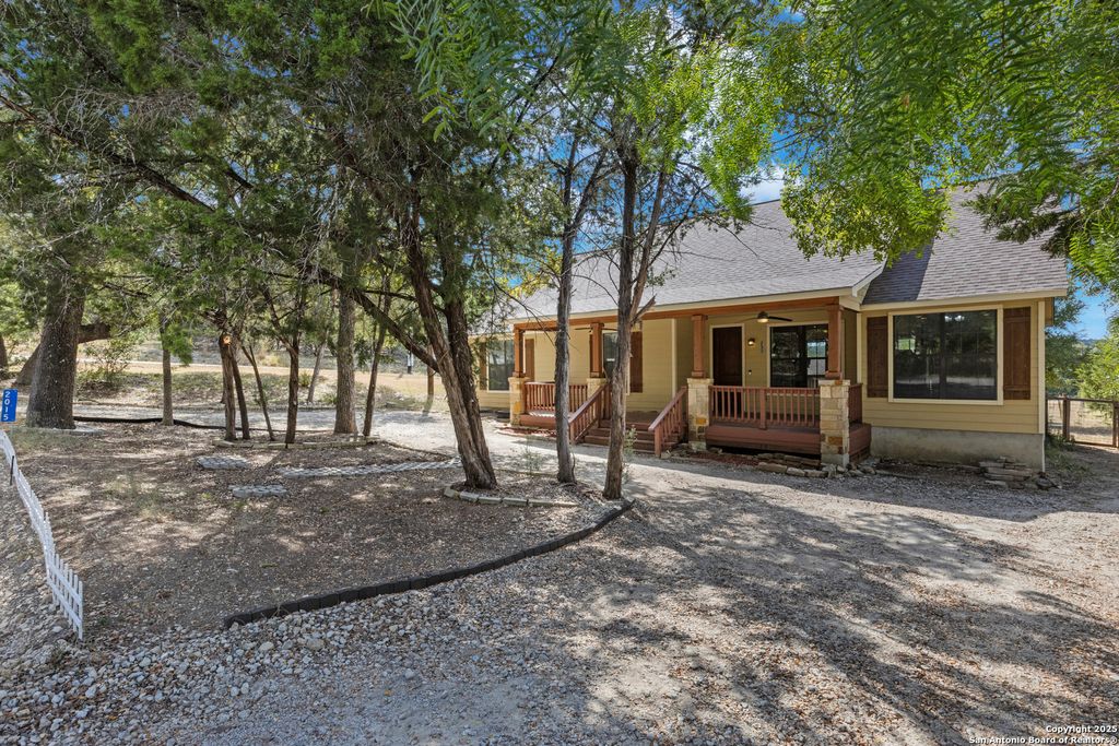 Photo of 2015 Rocky Ridge, Canyon Lake, TX 78133 (MLS # 1913831)