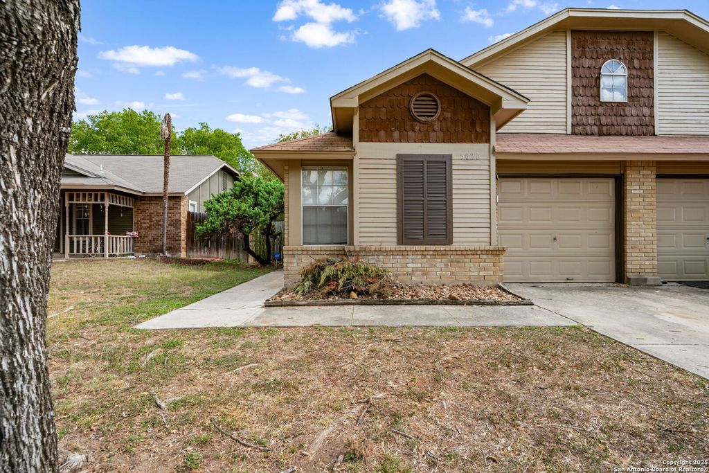 Photo of 5020 Anacacho St, San Antonio, TX 78217 (MLS # 1914978)