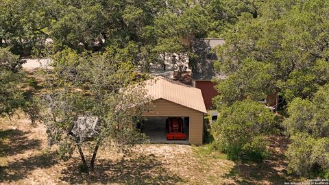 A home in Floresville