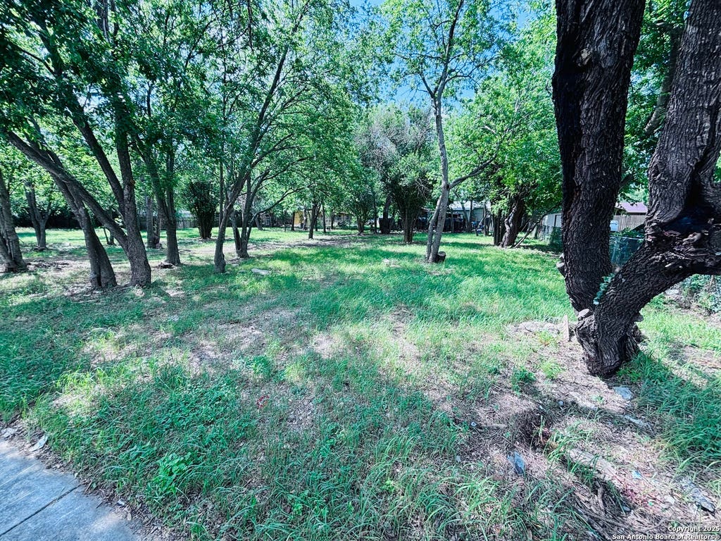 Photo of 100 Groff, San Antonio, TX 78237 (MLS # 1866483)