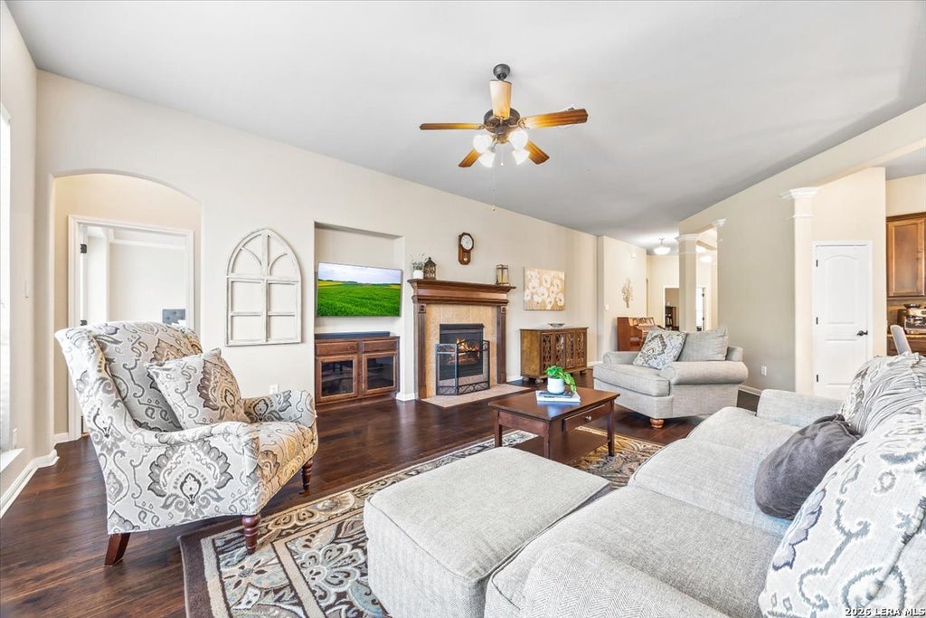 Photo of 25018 Shuman Crk, San Antonio, TX 78255 (MLS # 1972762)
