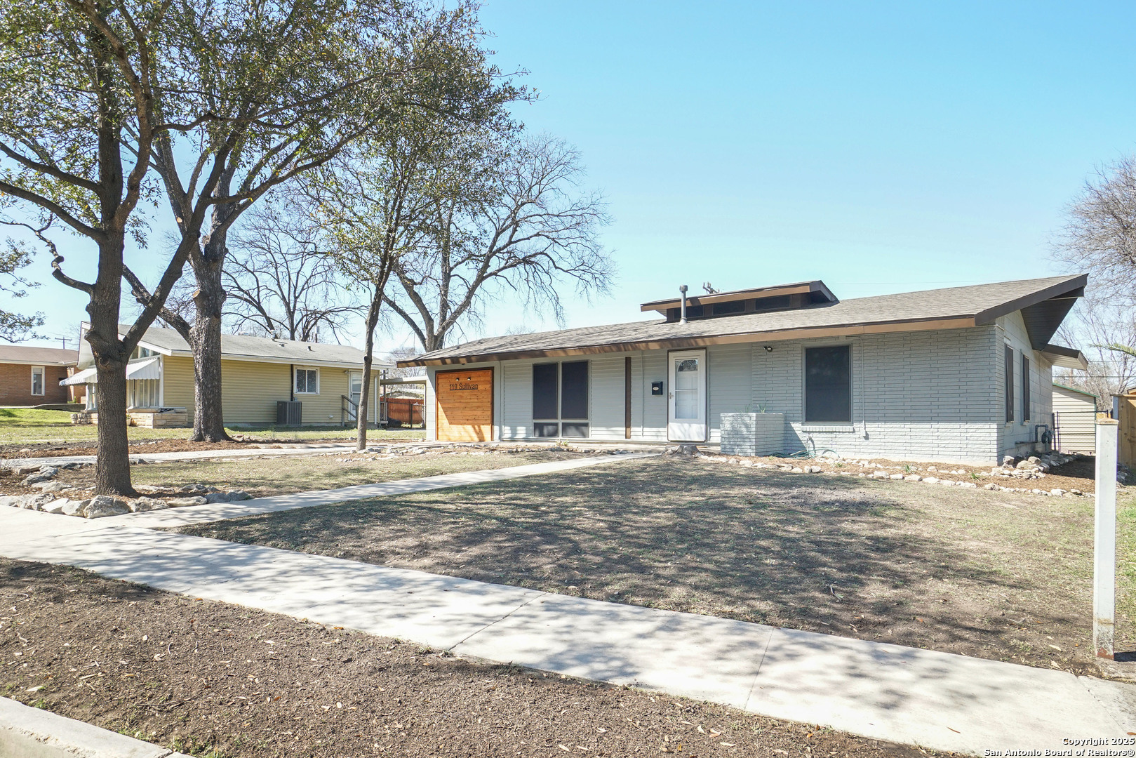 Photo 1 of 13 — 119 SULLIVAN DR, San Antonio, TX 78213