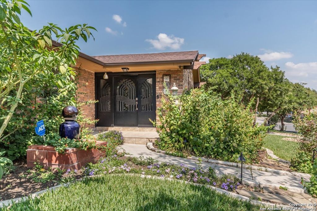 Photo of 9207 Whitehall, San Antonio, TX 78216 (MLS # 1908577)