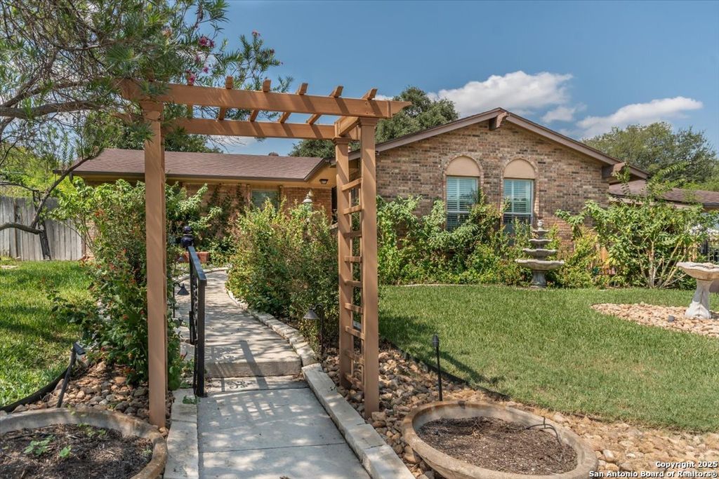 Photo of 9207 Whitehall, San Antonio, TX 78216 (MLS # 1908577)