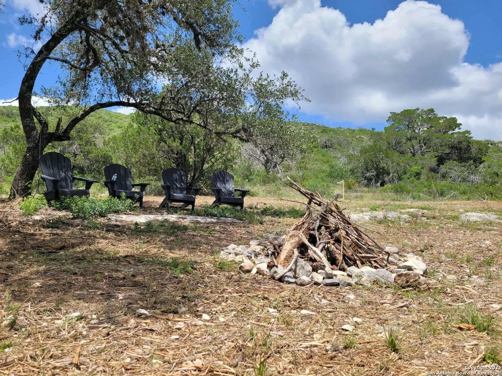 Photo of 0 Cr 408, Uvalde, TX 78801 (MLS # 1907566)