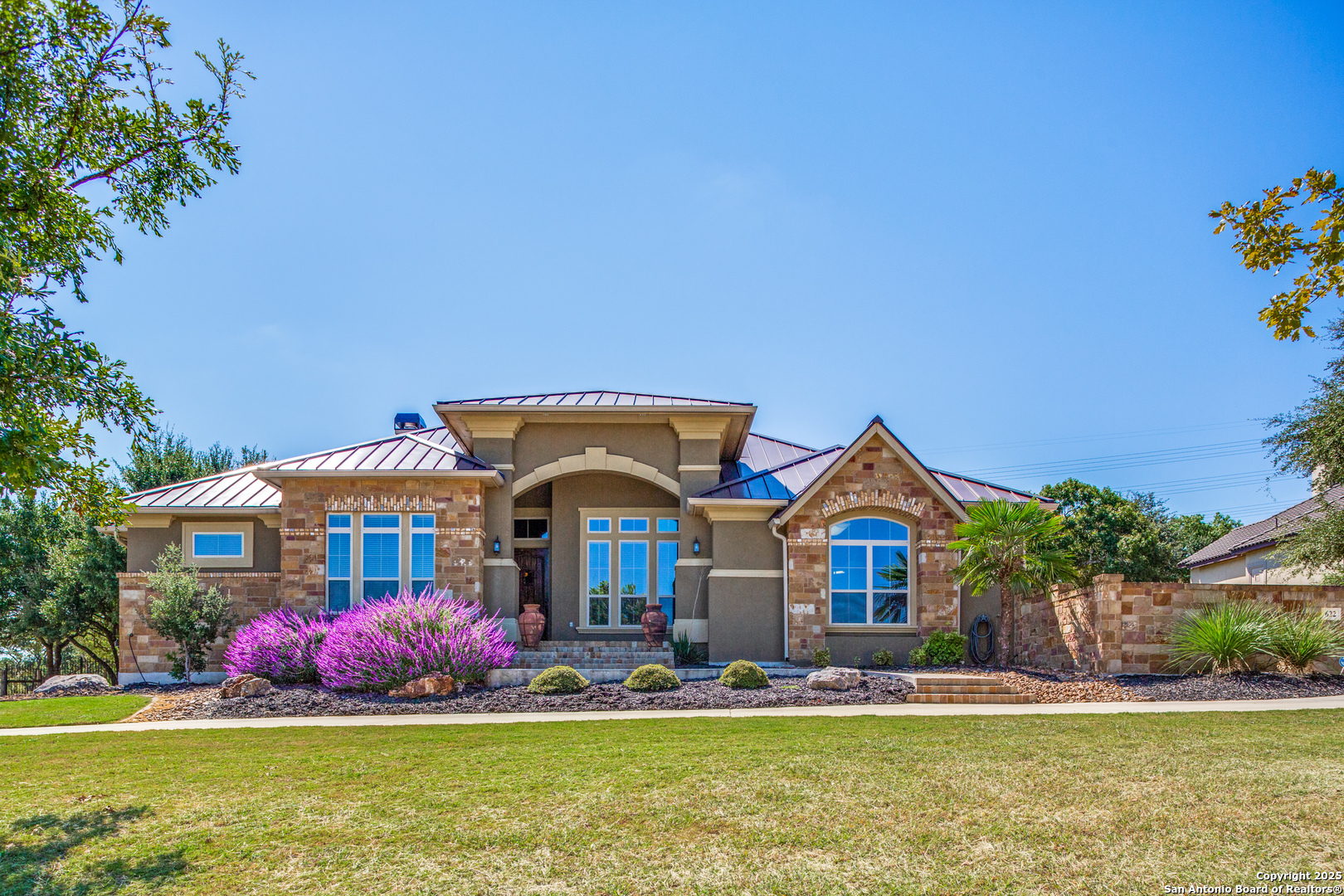 622 Menger Springs
