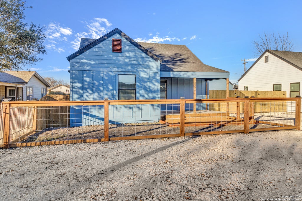 Photo of 1803 Texas, San Antonio, TX 78228 (MLS # 2003115)