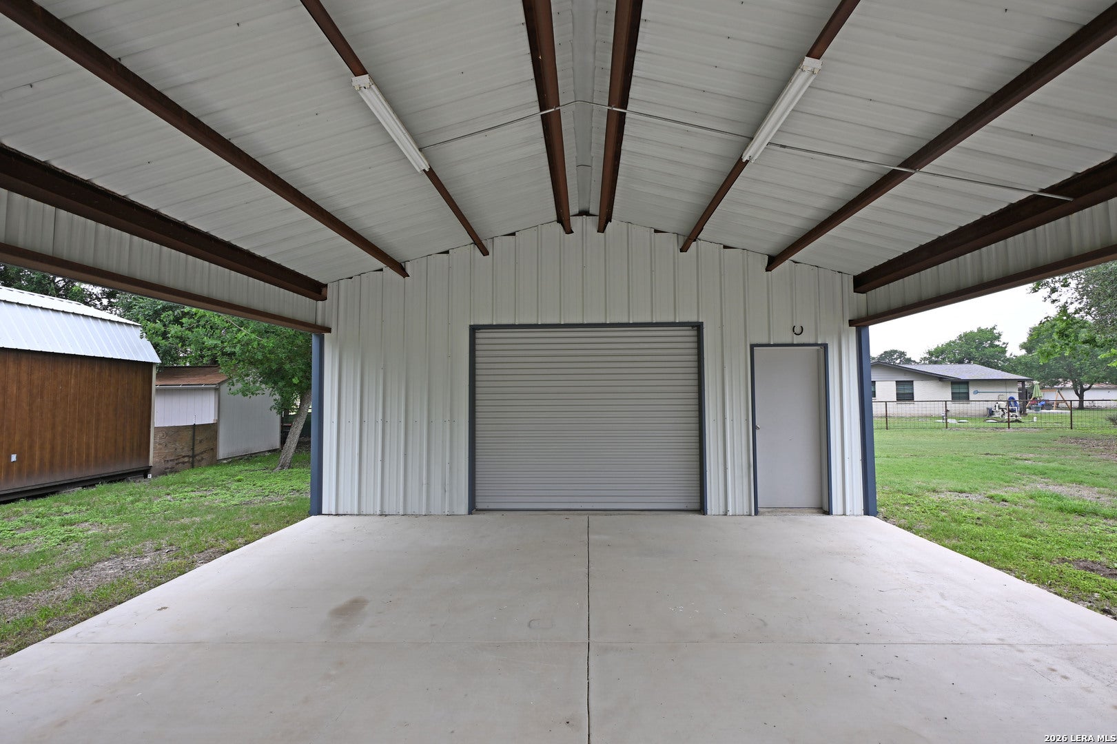 125 RED OAK TRL