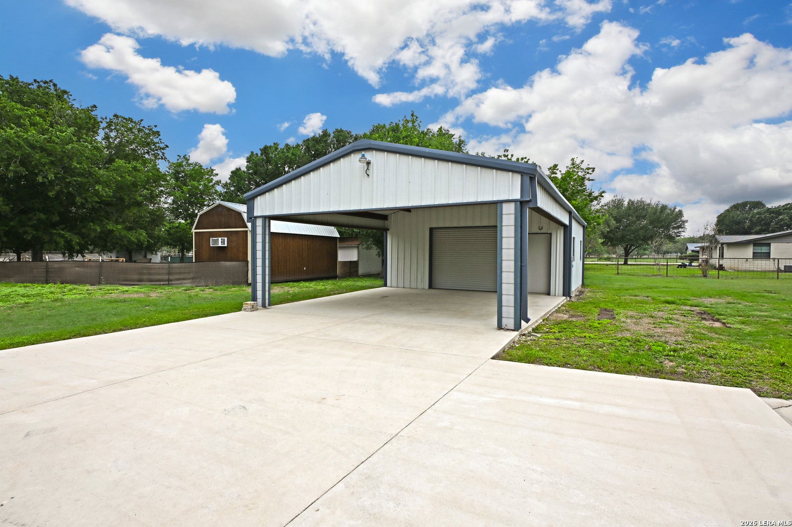 125 RED OAK TRL