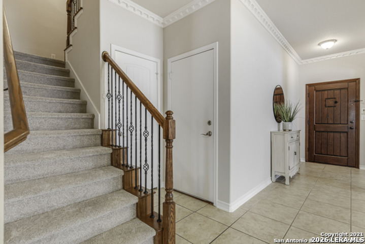 18306 W Muir Glen Dr