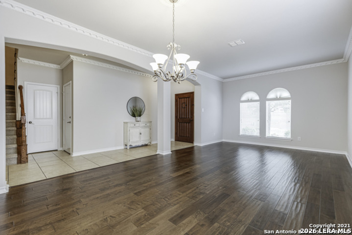 18306 W Muir Glen Dr