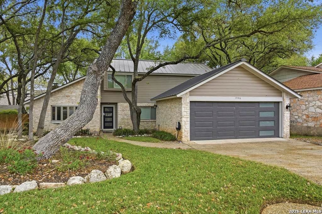 Photo of 1906 Hillingway, San Antonio, TX 78248 (MLS # 1957496)