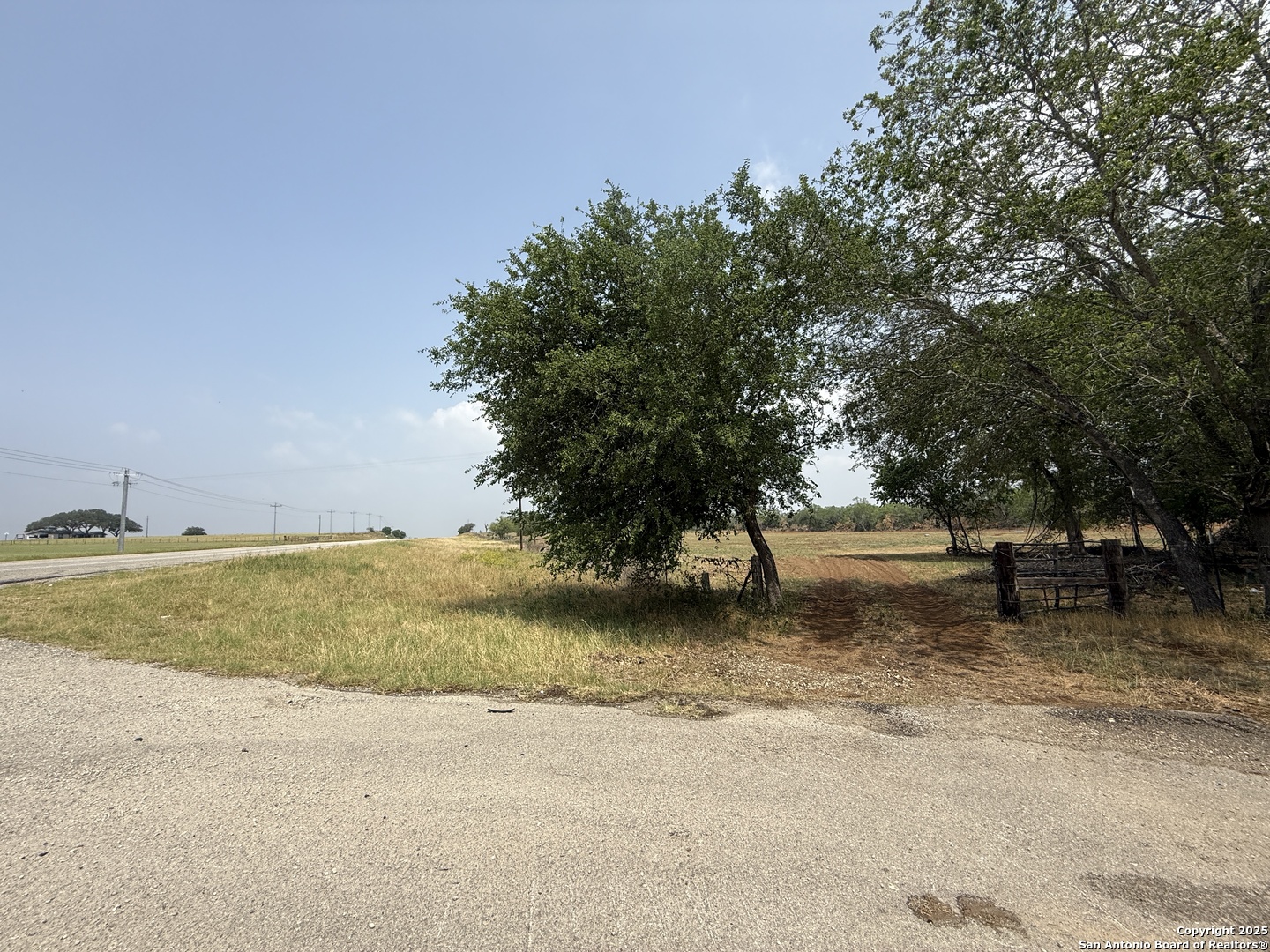 1404 US Highway 87 W
