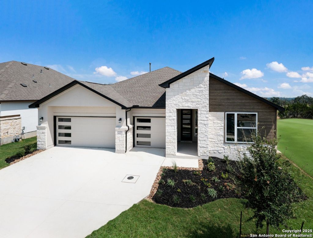 Photo of 437 Fandango, Boerne, TX 78006 (MLS # 1886495)