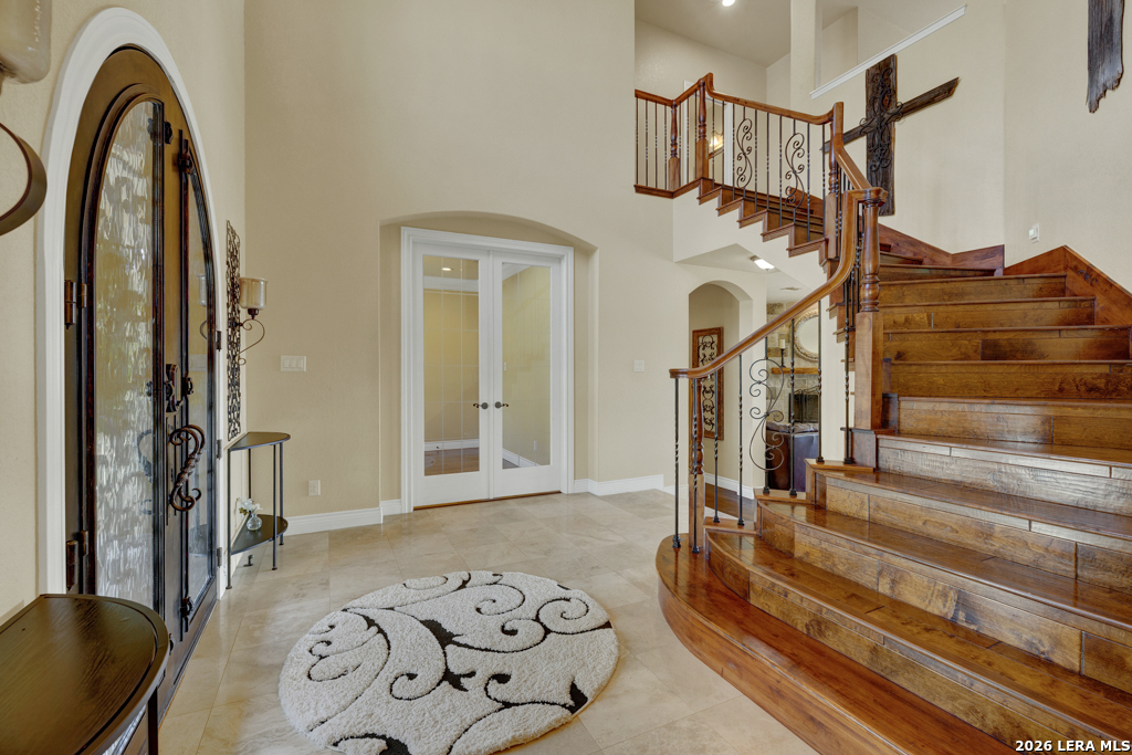 Timeless Hill Country Elegance on 10 secluded Acres with 5 acre privat – image 19