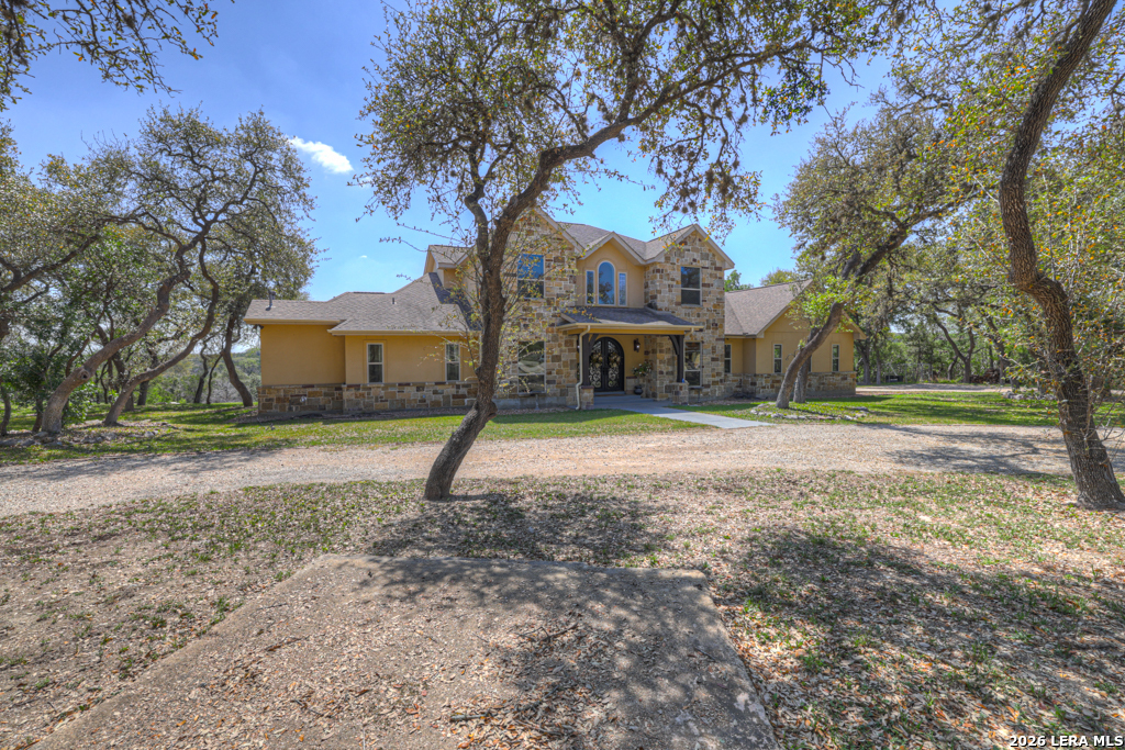Timeless Hill Country Elegance on 10 secluded Acres with 5 acre privat – image 10