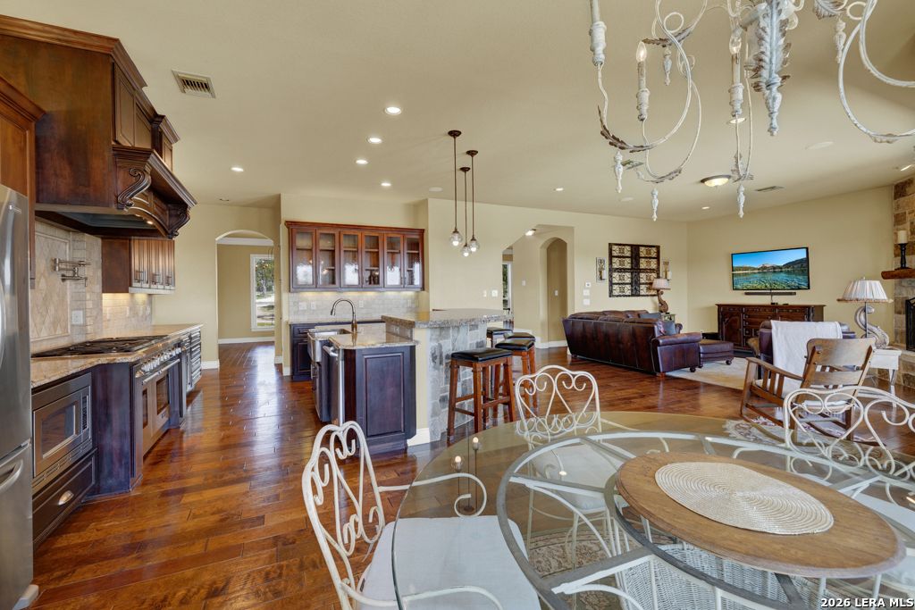 Timeless Hill Country Elegance on 10 secluded Acres with 5 acre privat – image 31