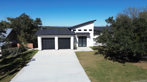 Photo of 707 Lone Circle, San Antonio, TX 78260 (MLS # 1857963)