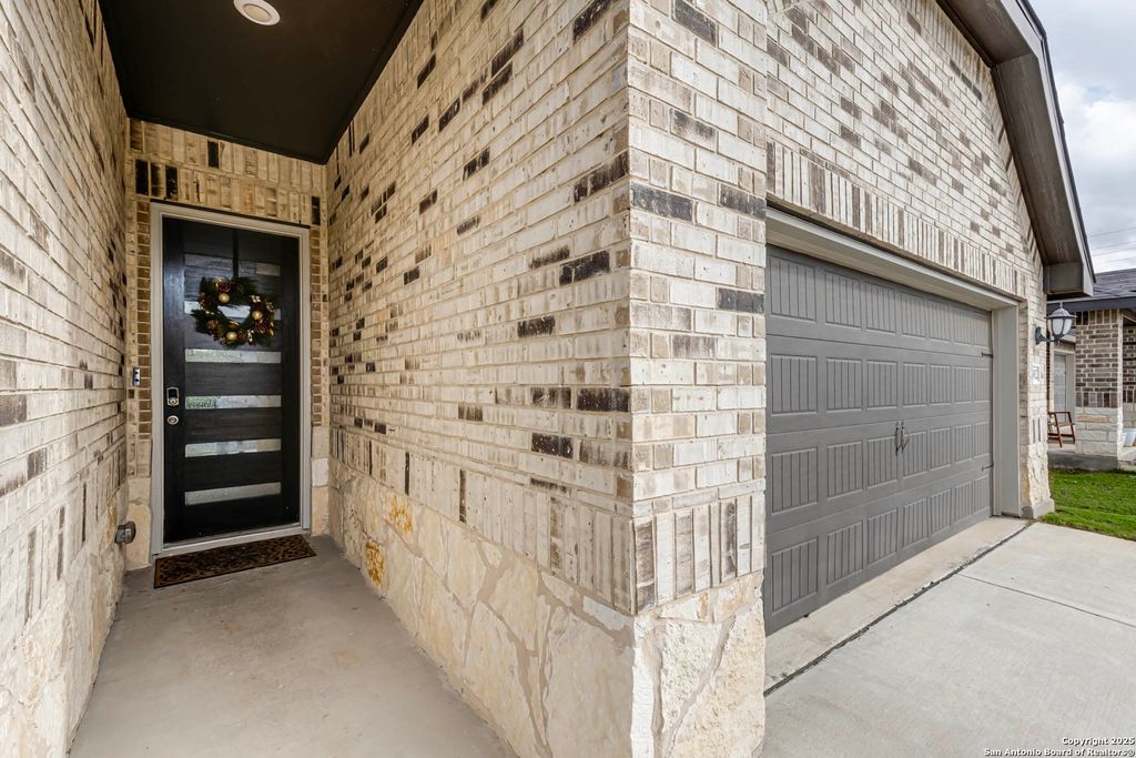 Photo of 3012 Toscana Way, Schertz, TX 78154 (MLS # 1930272)