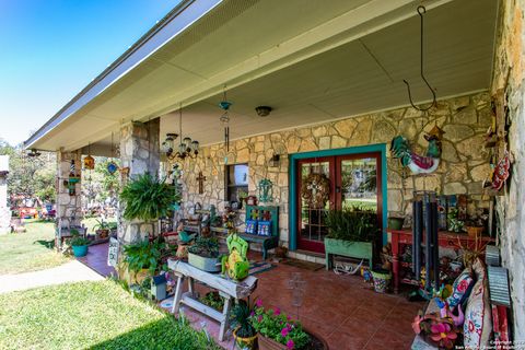 A home in Bandera