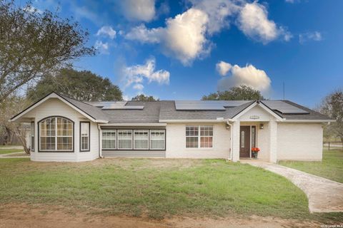 1667 Fm 1922 Floresville TX 78114